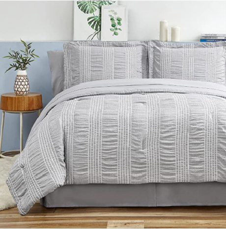 Seersucker comforter