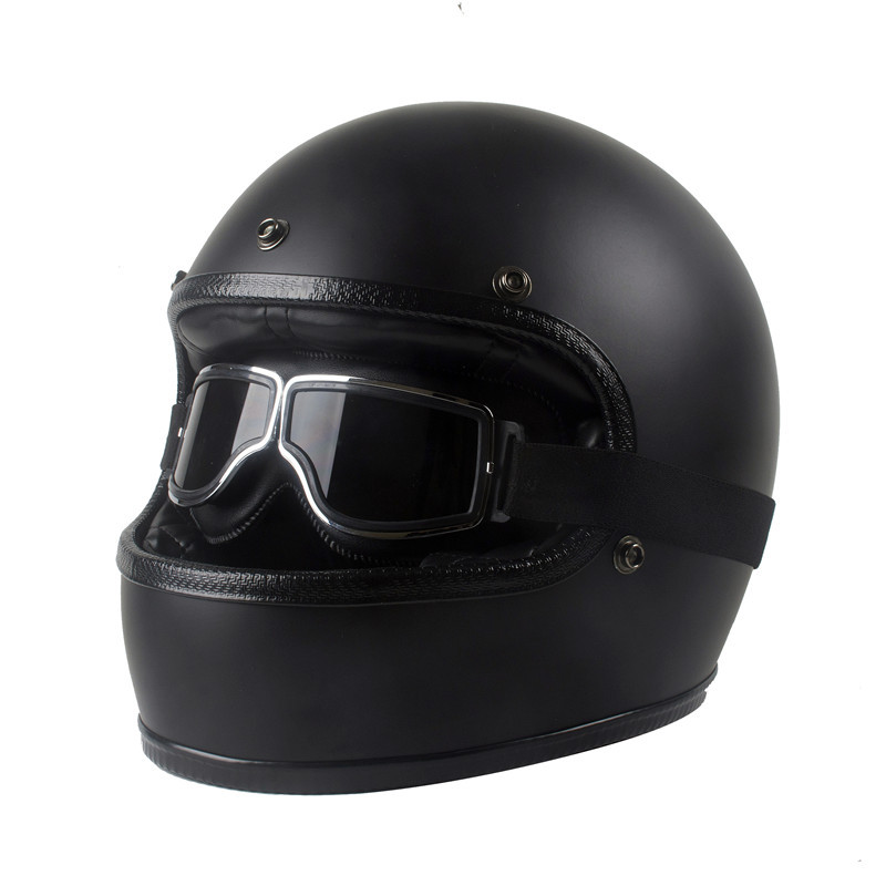 Motorcycle helmet with ECE / DOT