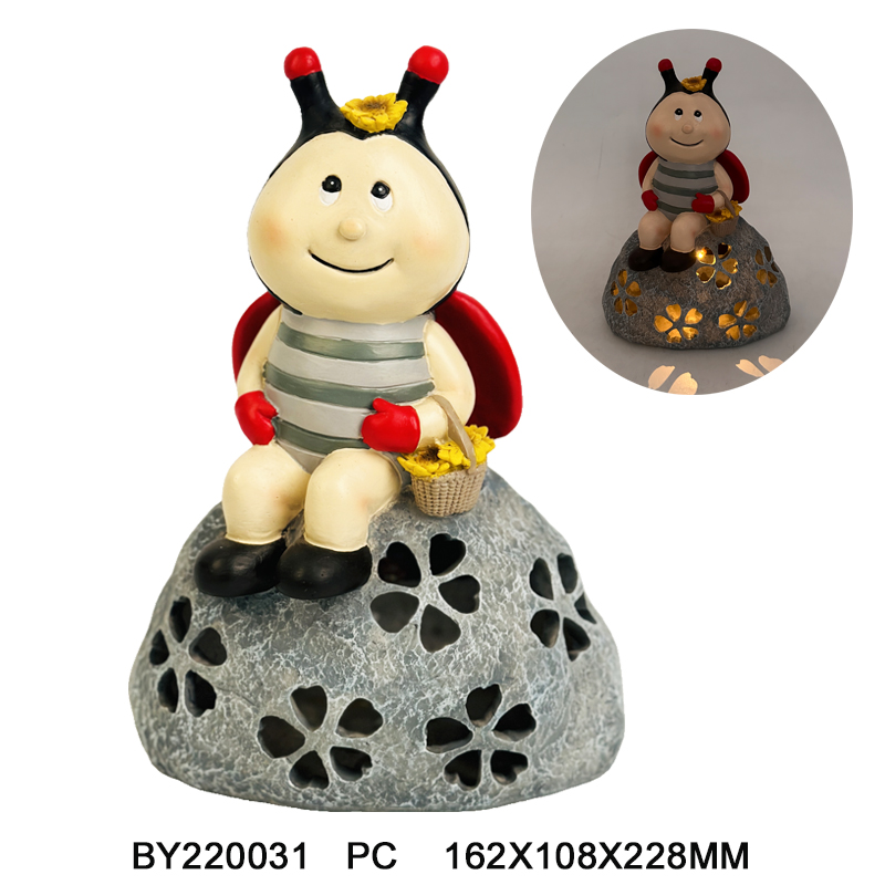 Garden beetle solar light