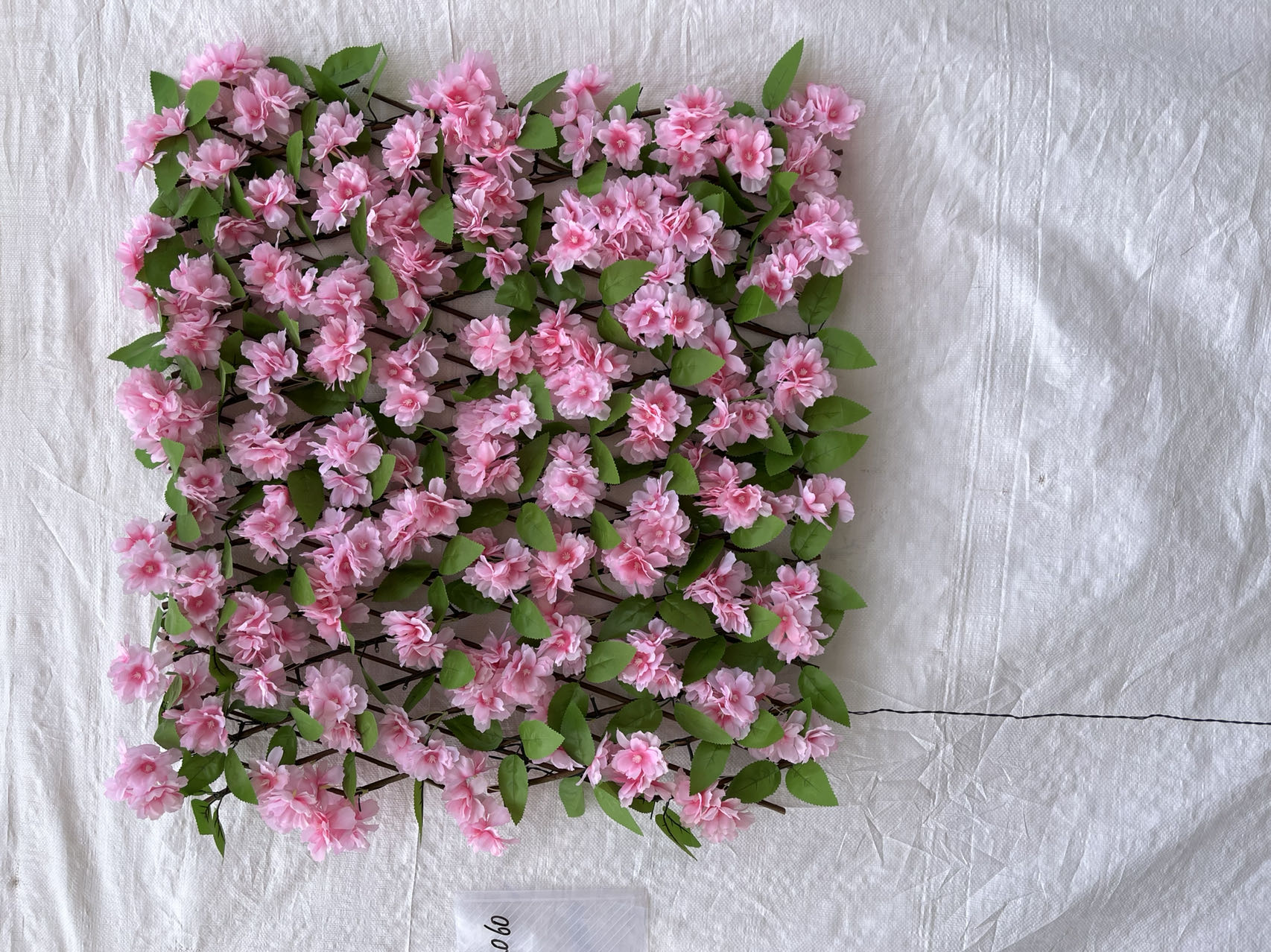 willow expanding trellis with artificial leaves and lights 100x200cm