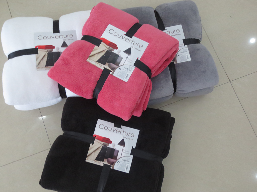 Hot selling flannel fleece blanket throw