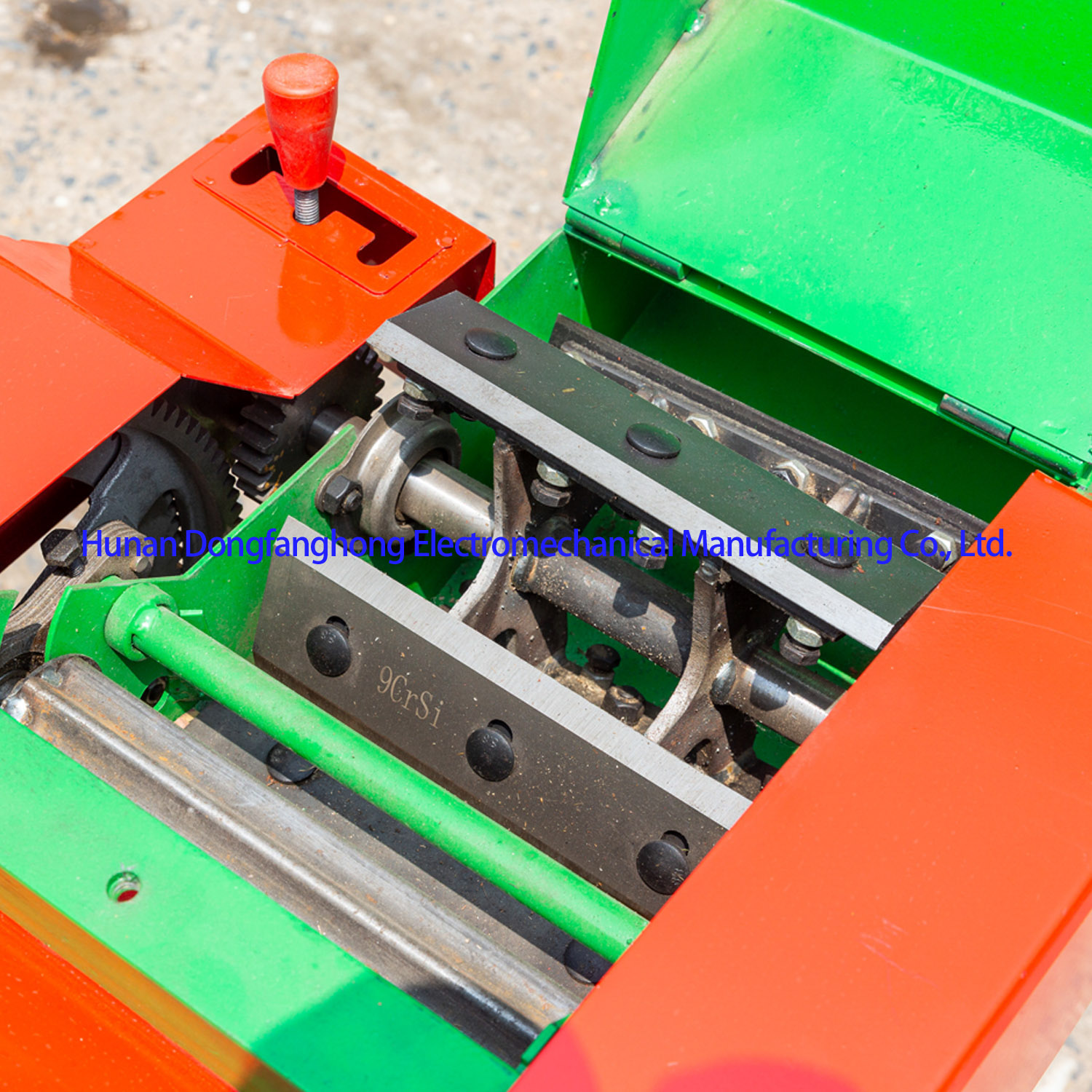 HUNAN DONGFANGHONG ELECTROMECHANICAL MANUFACTURING CO.,LTD – matriz de metal 2
