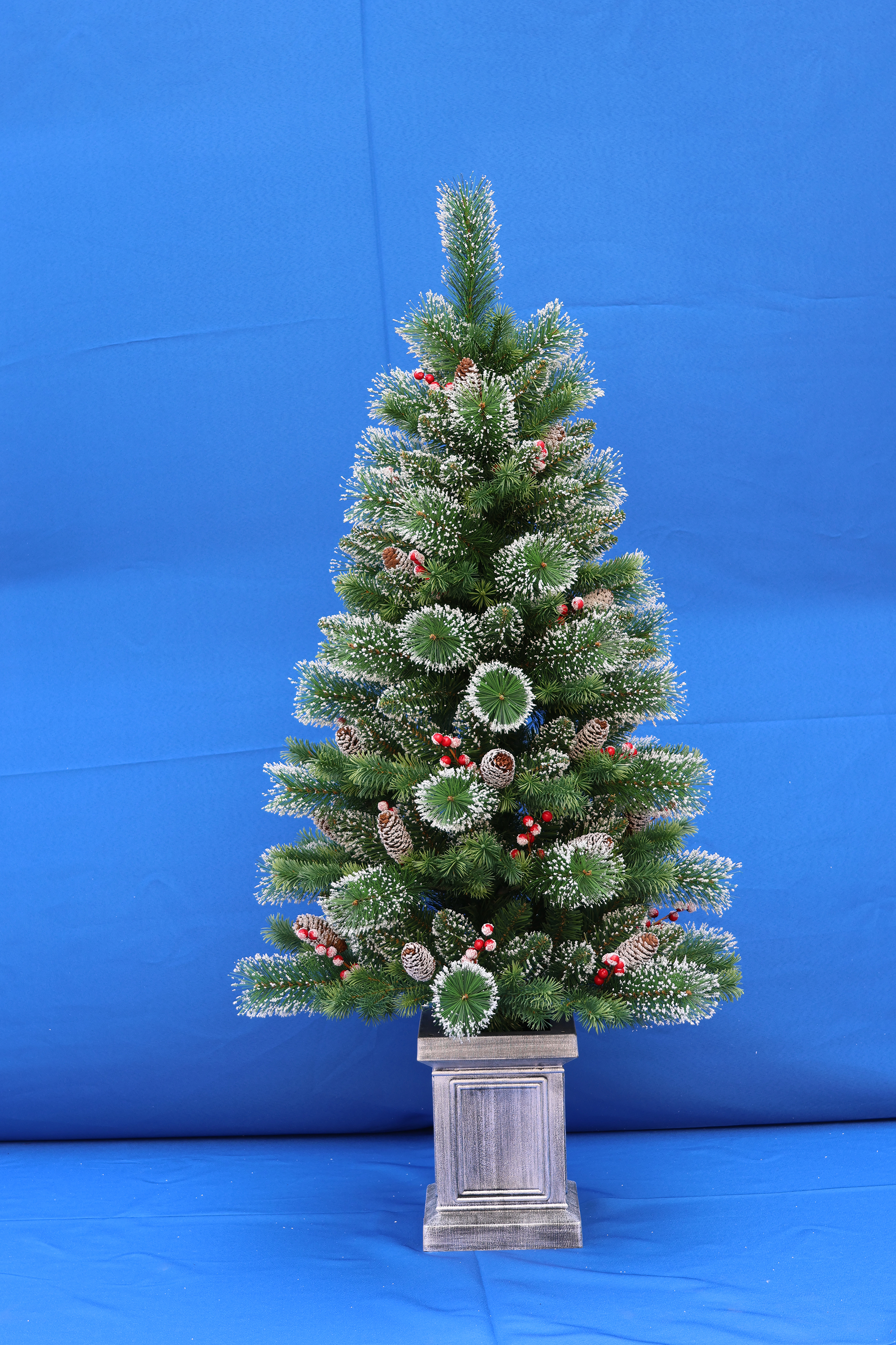 Wholesale 6.5FT Giant Outdoor&Indoor Realistic Christmas Prelit Lighting Amas Treertifical Christ