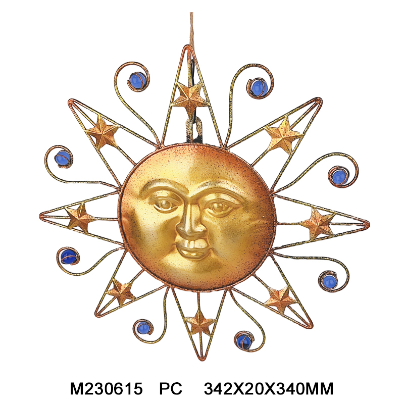 Metal wallplaque