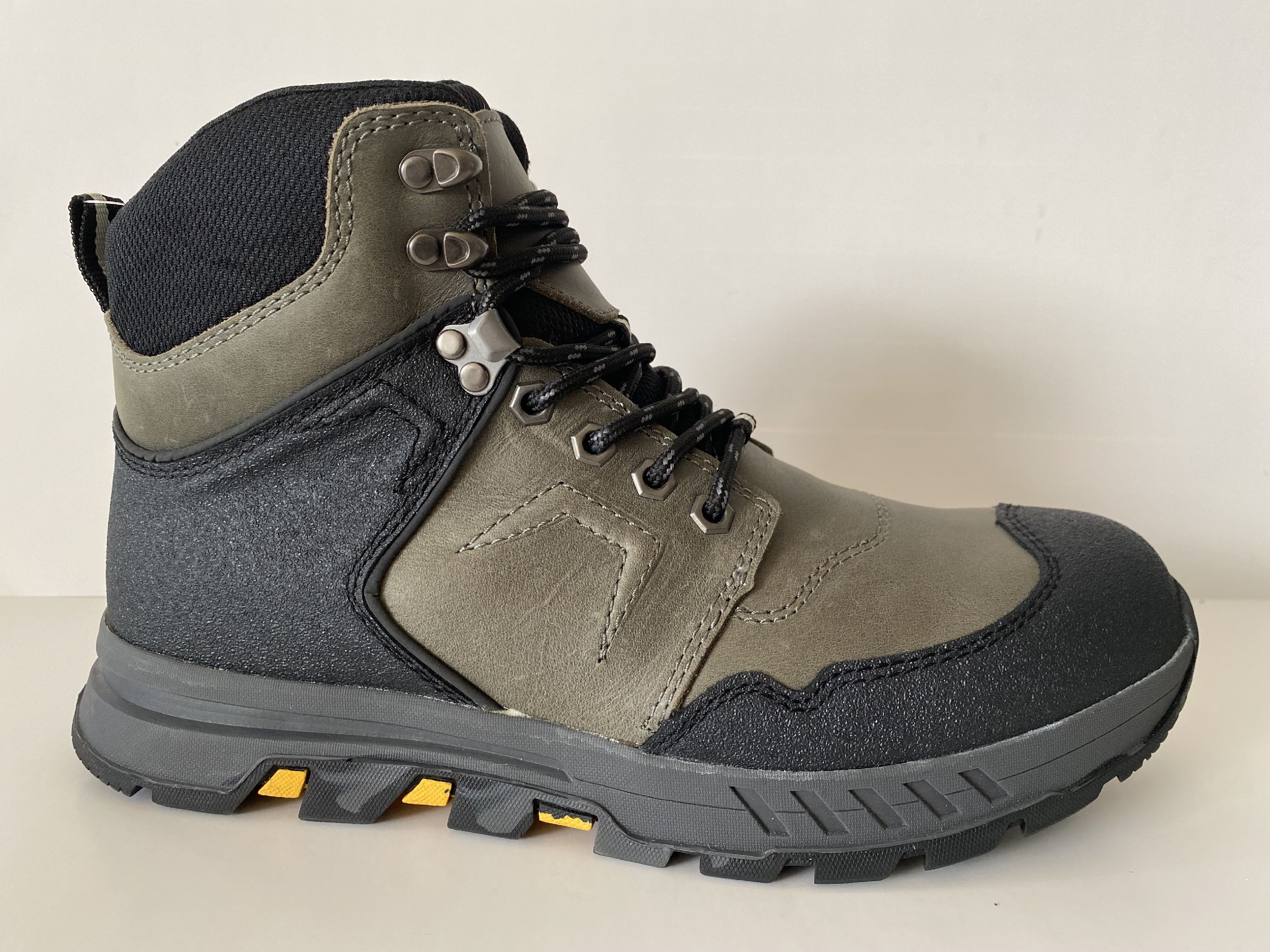 Safety Shoes，Work Wear，Protective Shoes，SB，SBP，S1，S1P，S3