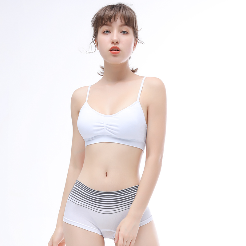 Comfortable breathy sports push up underwear set