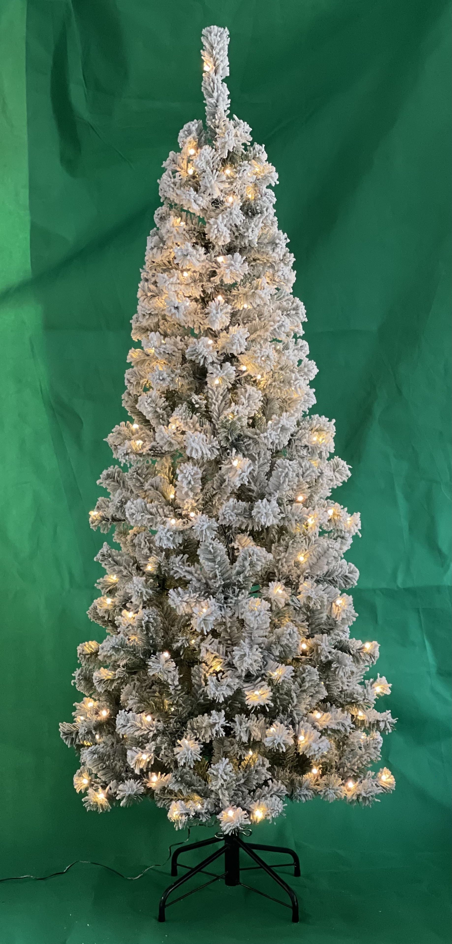 Guangdong Manufacturer Wholesale 7ft Pvc Pre Lit Flocked Snow White Christmas Tree With Led Light