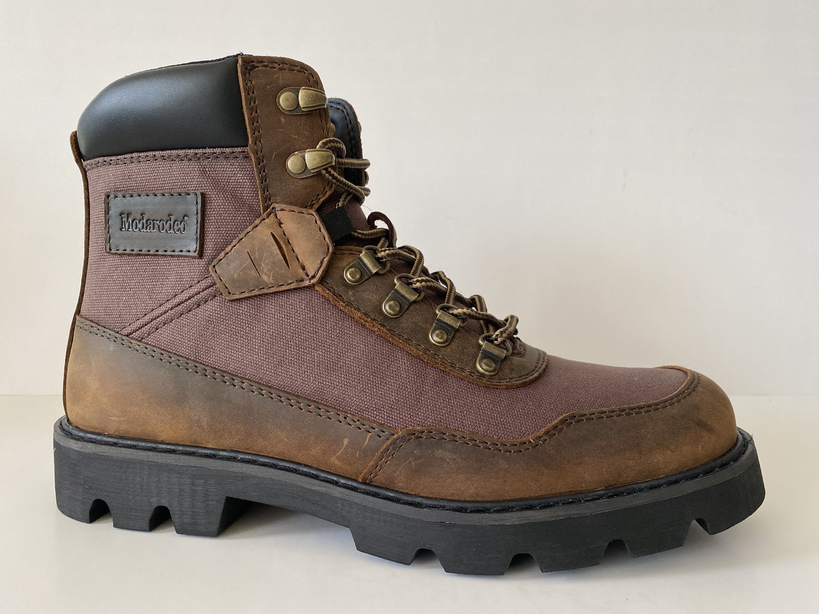 Man shoes，genuine leather shoes，boots，leather shoes，work shoes，work boots
