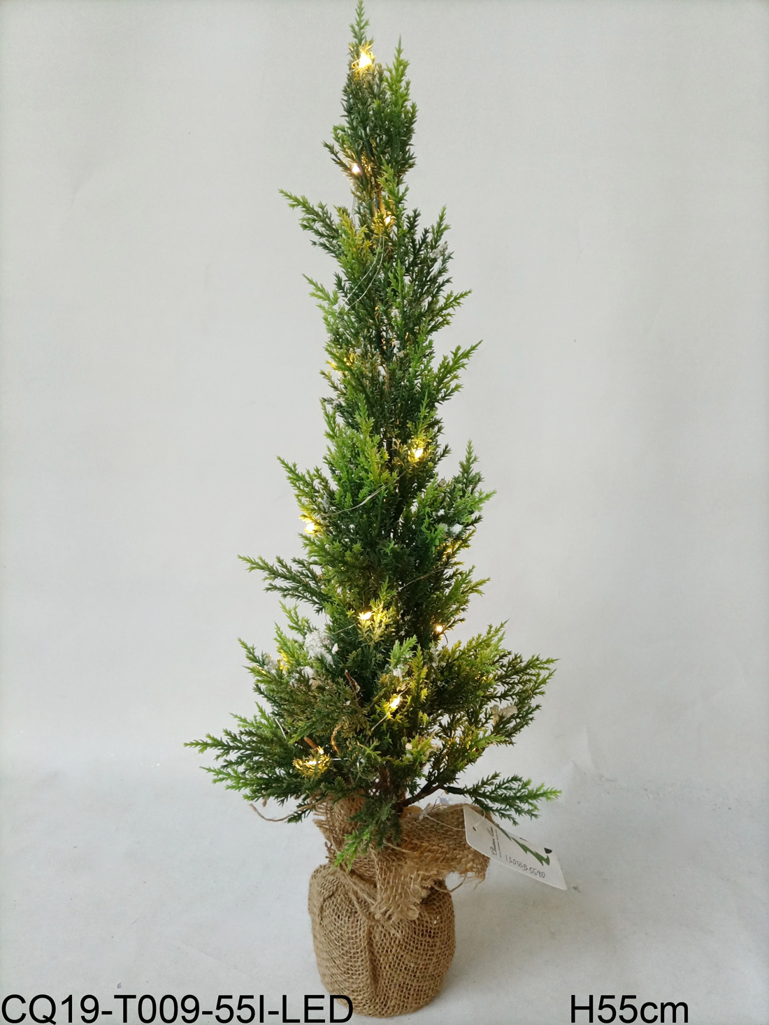 Christmas decoration supplier Artificial Christmas tree with LED lights for super market and square