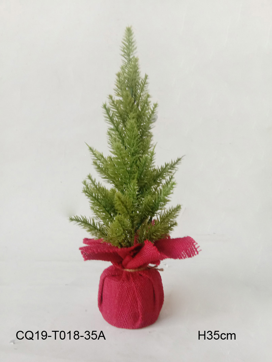 Wholesale decorative Floked Snowing Artificial Christmas tree outdoor