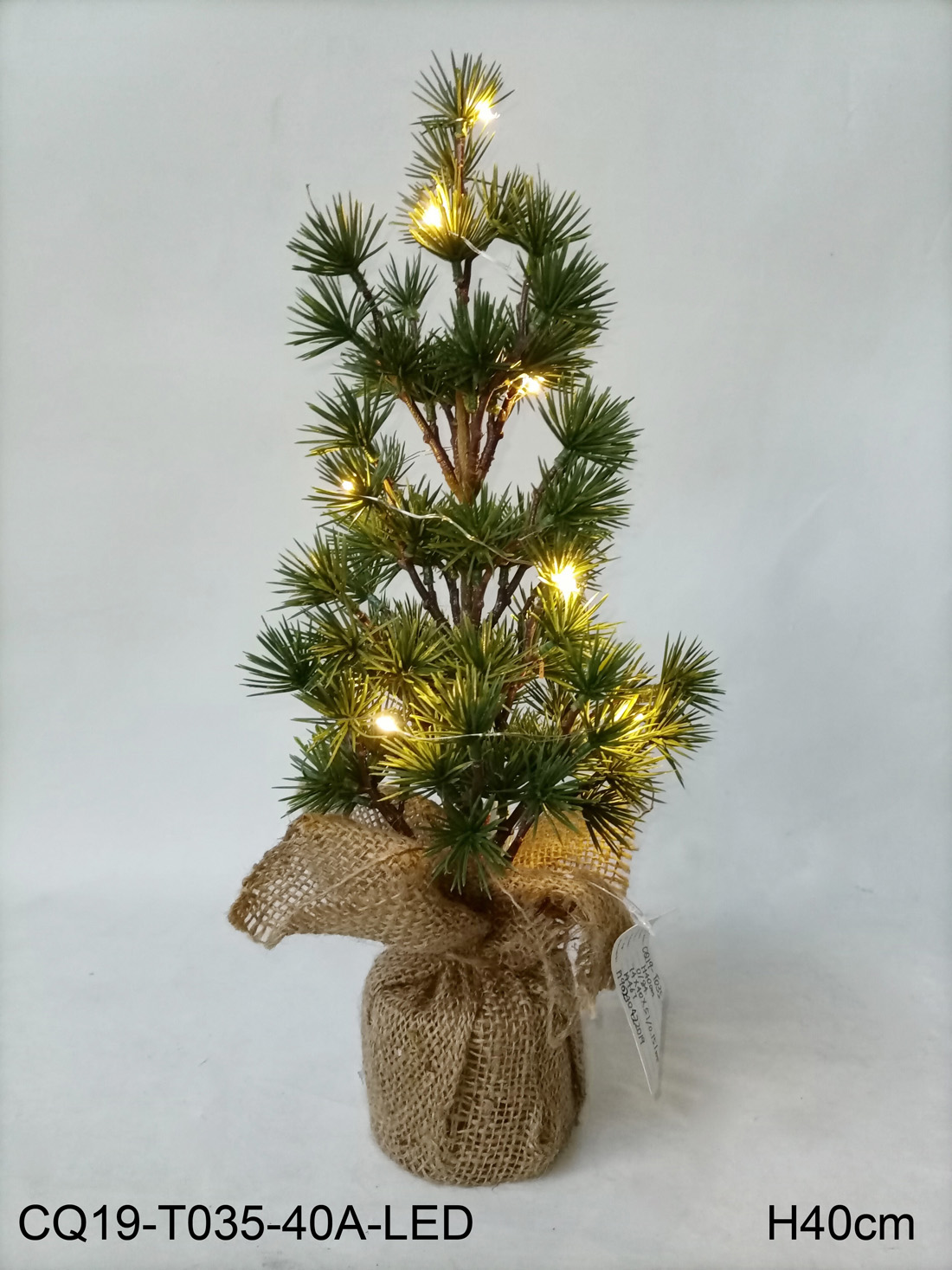 Christmas decoration tree Christmas tree made of PE LED lights are suitable for indoor and outdoor