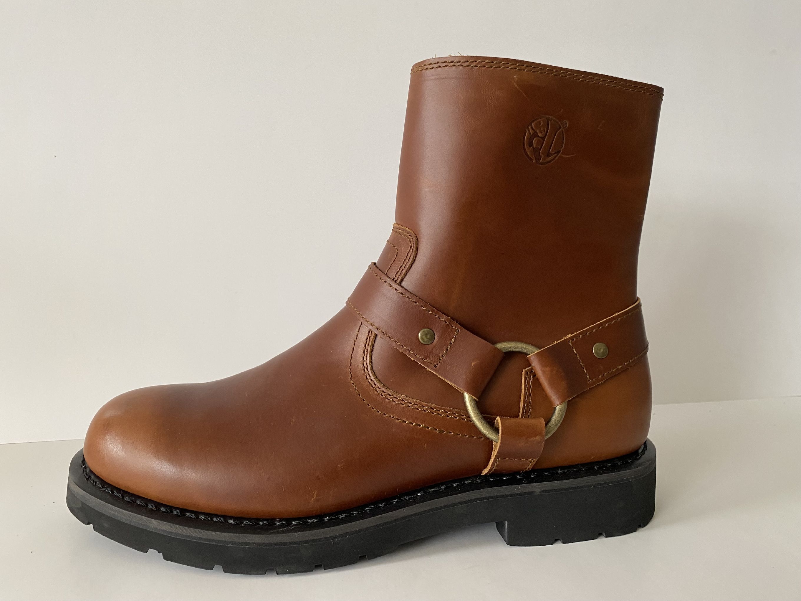 Man shoes，genuine leather shoes，boots，leather shoes，work shoes，work boots