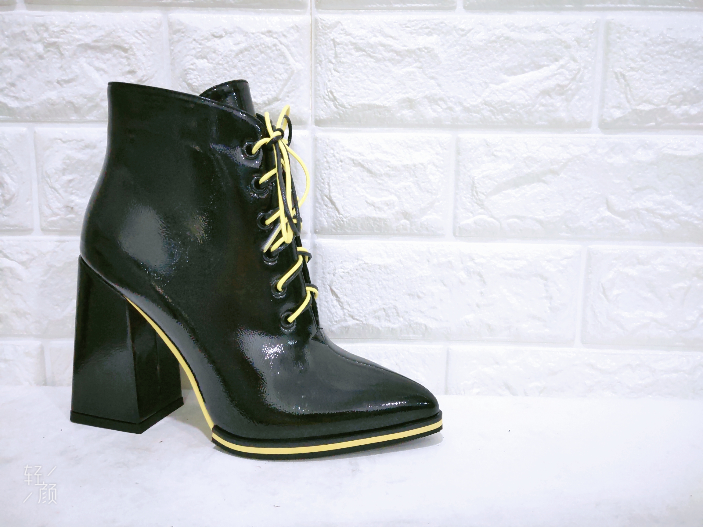 CHENGDU YITAIMEI SHOES INDUSTRY CO.,LTD – vestido de noche 3