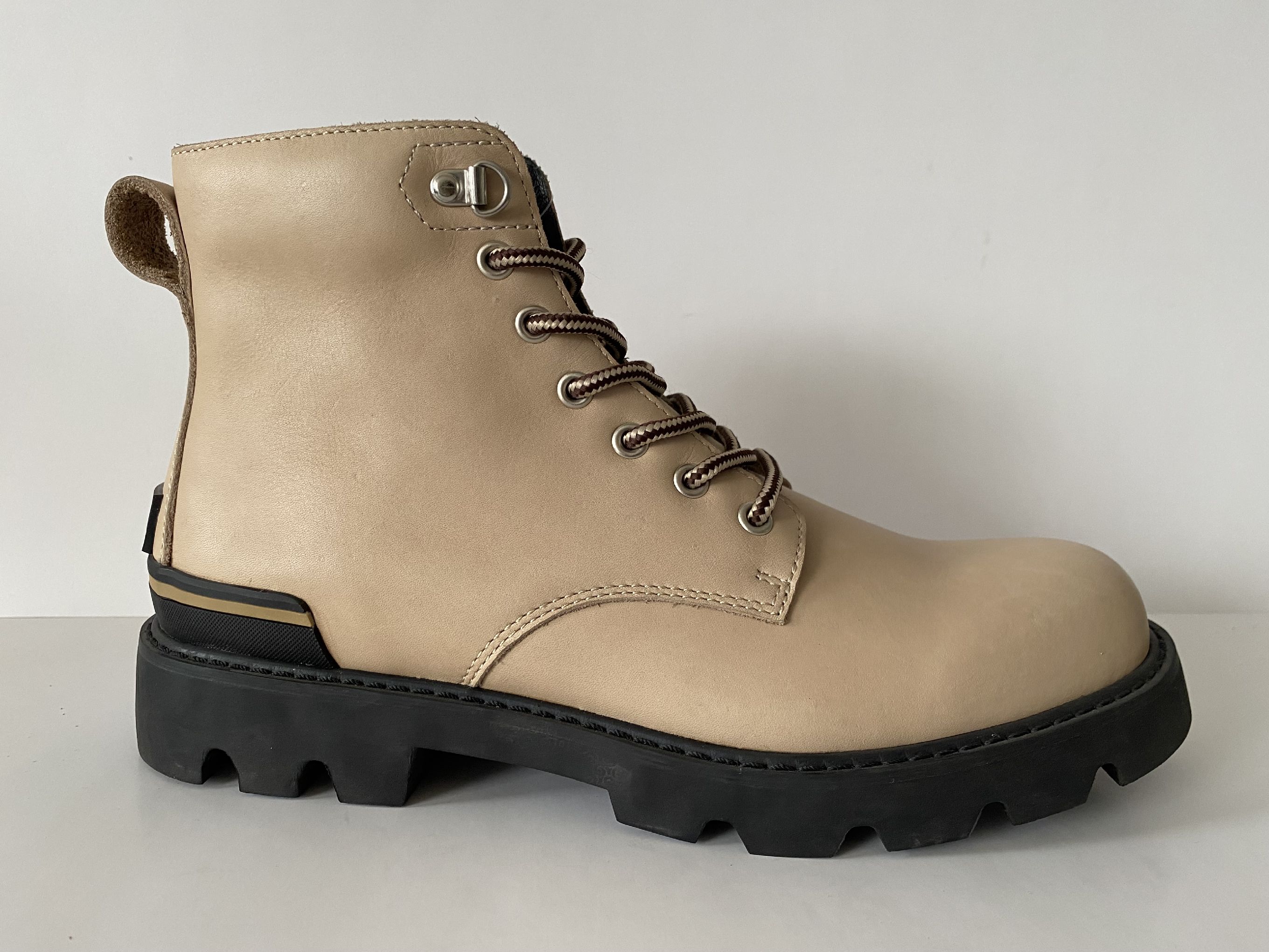 Shoes，man shoes，genuine leather shoes，boots，leather shoes，work shoes，work boots