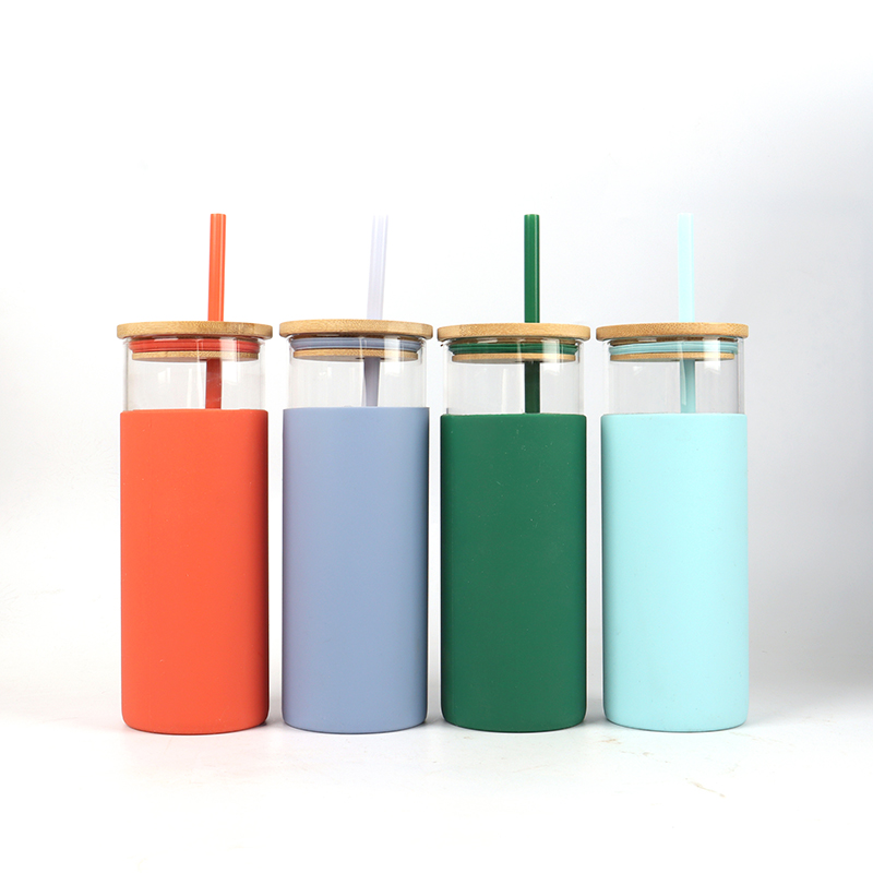 High borosilicate glass water tumbler cup with bamboo lid and straw