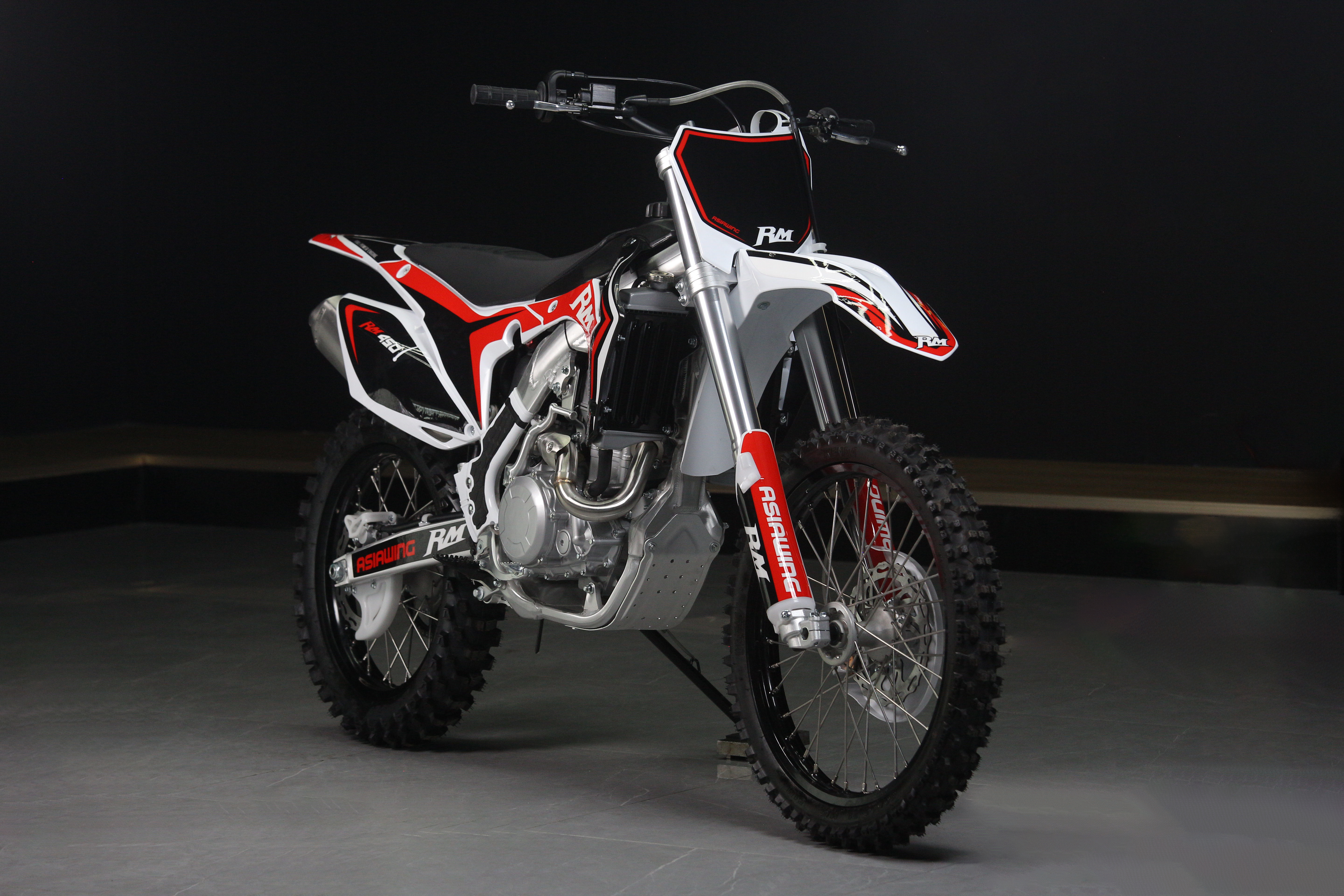 SHANDONG ASIAWING MOTORS CO., LTD – llanta de caucho 2