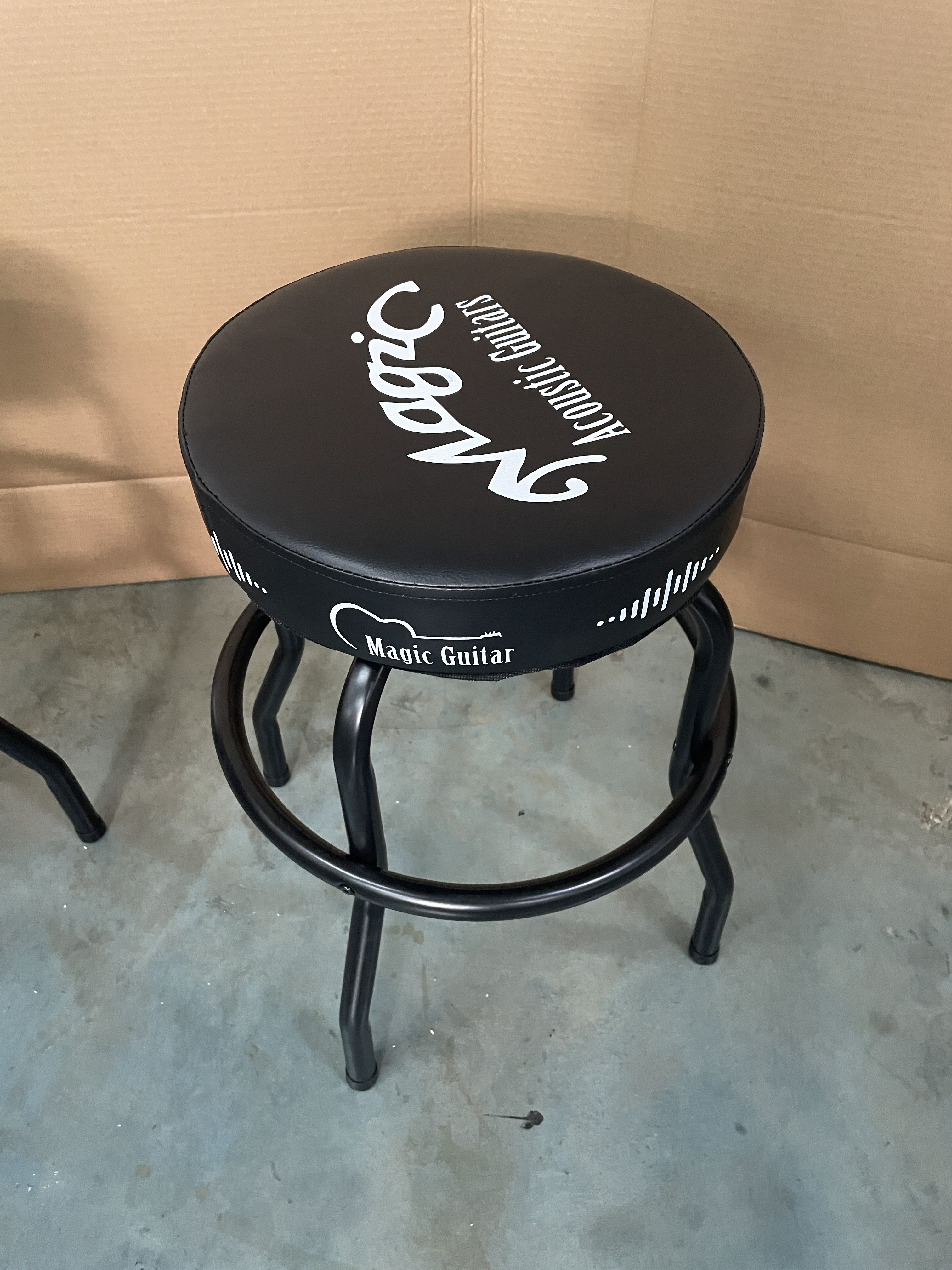 Bar stool