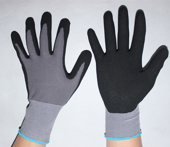 15 Gauge nylon+spandex seamless knit sandy finish oil resistant anti slip work glove