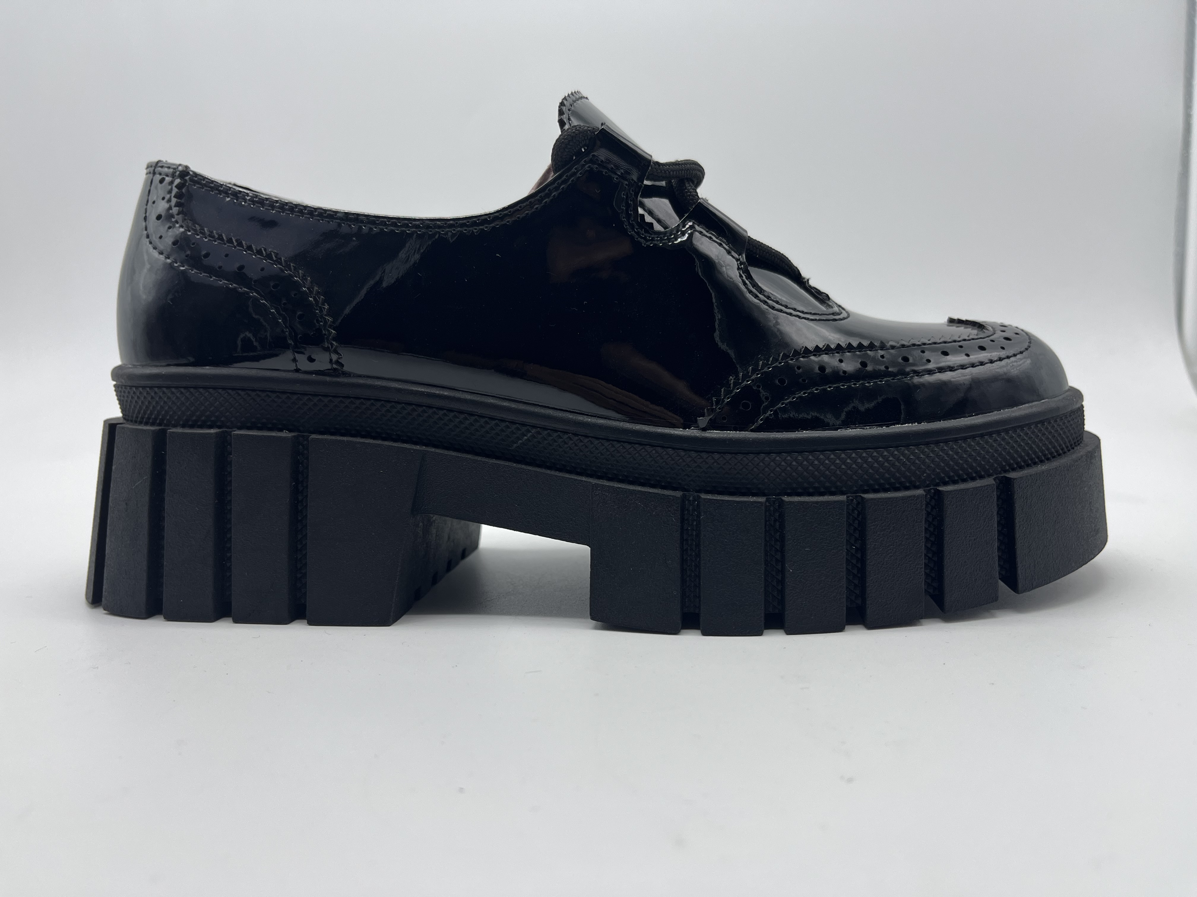taizhou youmei shoes co.,ltd – ropa deportiva 4