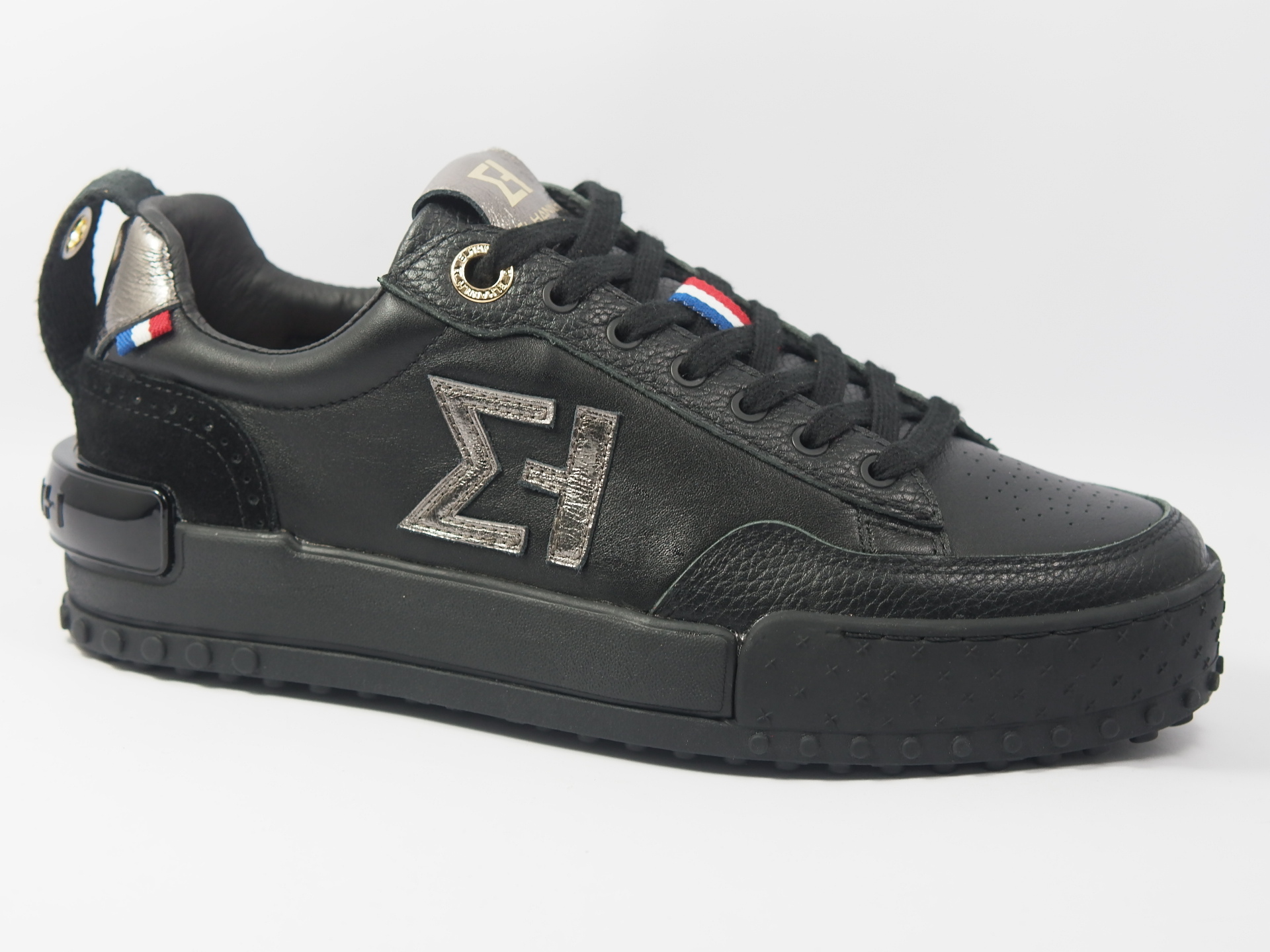 casual shoes
