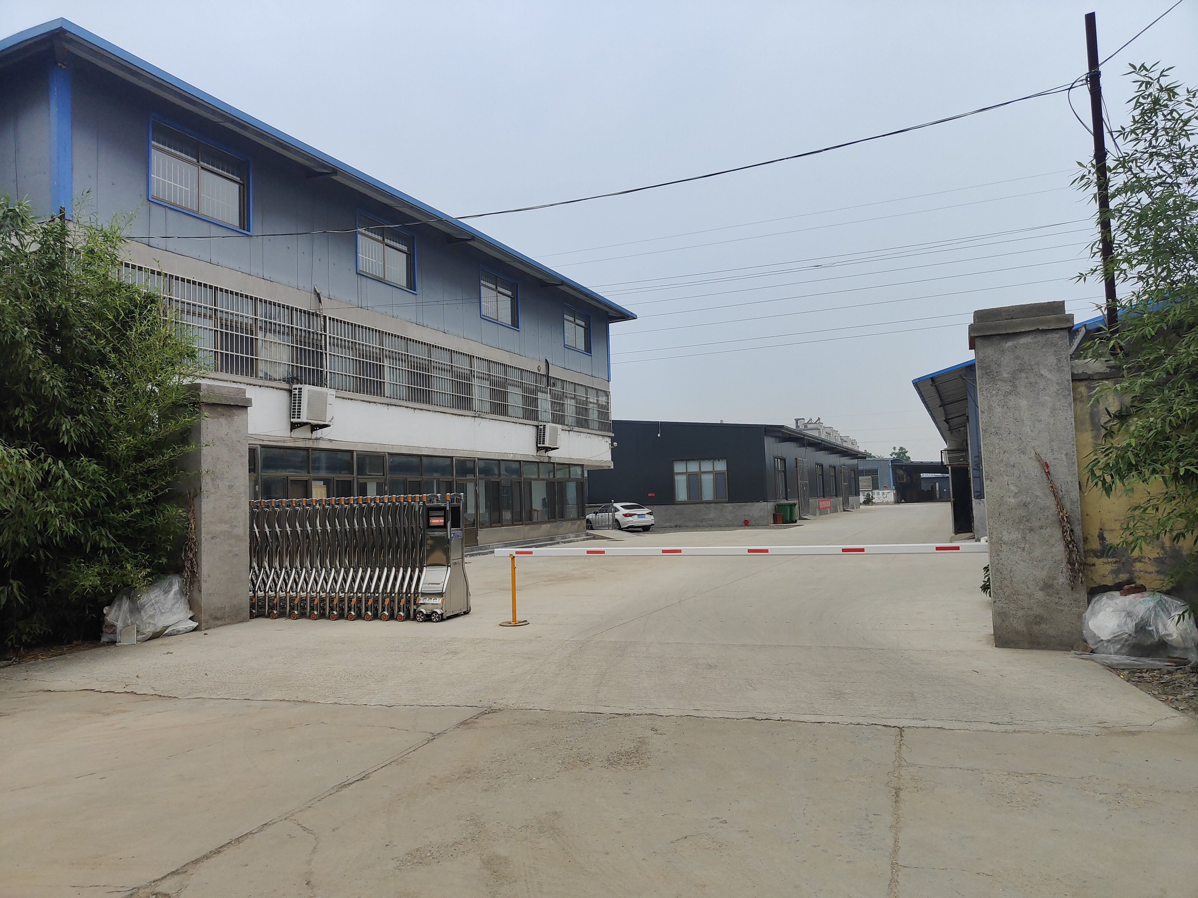 TAIAN DAIYUEDISTRICT RUIFENG CHANGSHENG FASHION CO.,LTD