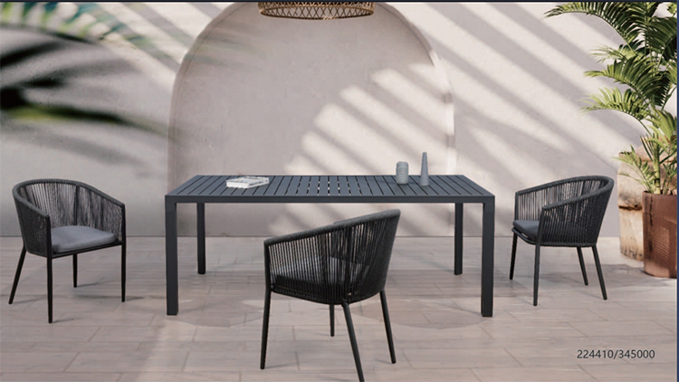 outdoor dining set