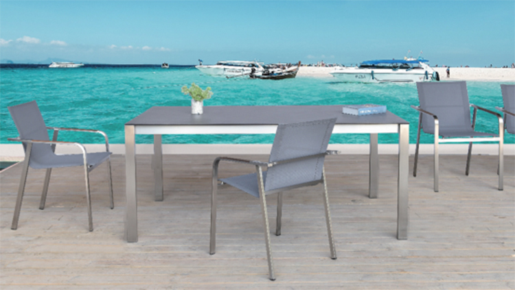 outdoor dining set