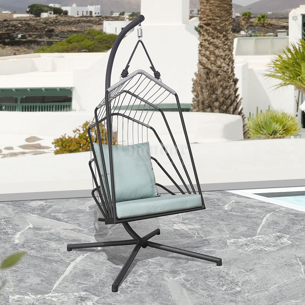 Outdoor swing chair