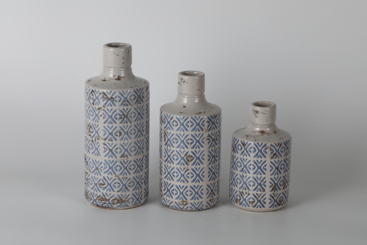 Ceramic vase