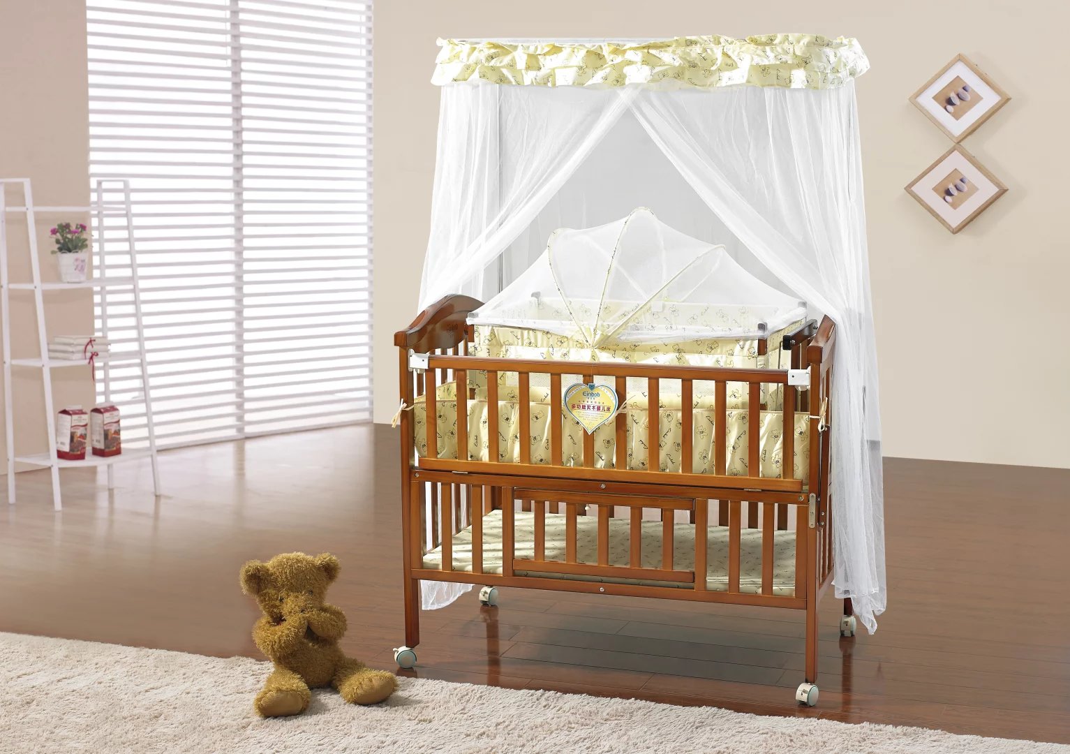 Wooden crib