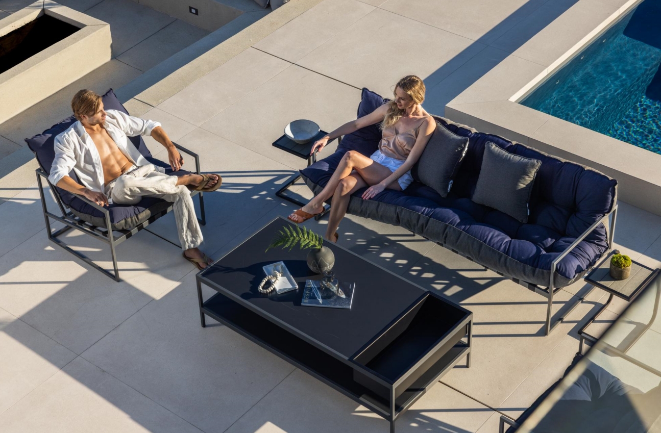 Divano Lounge Company Limited – Aluminium furniture 4