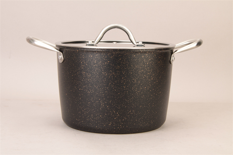Forged aluminum nonstick casserole with lid