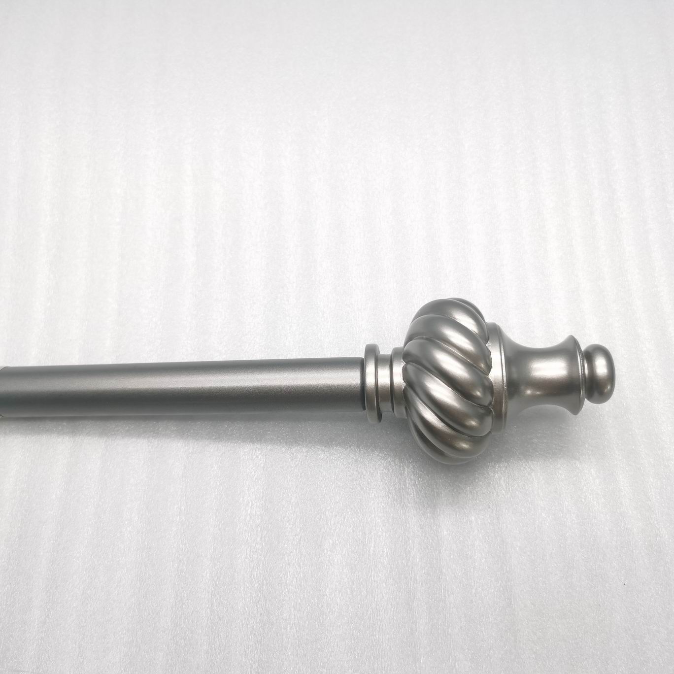 Drapery rod set
