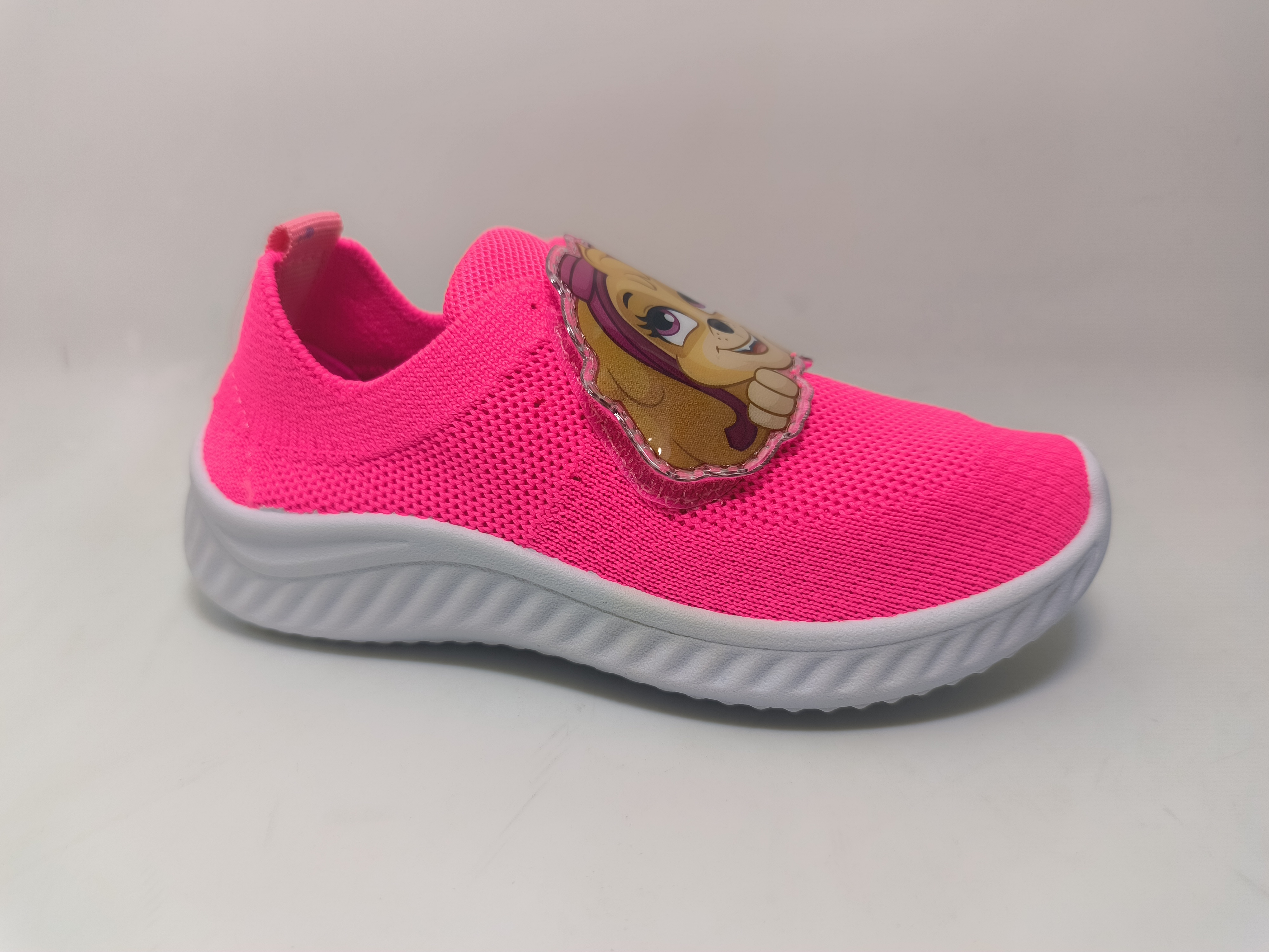 FUZHOU EVERBLOOMING TRADING CO., LTD. – ropa deportiva 4