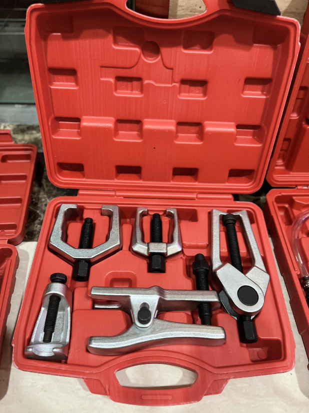 NINGBO GENERALLY IMPORT AND EXPORT CO.,LTD – tornillo de acero 1