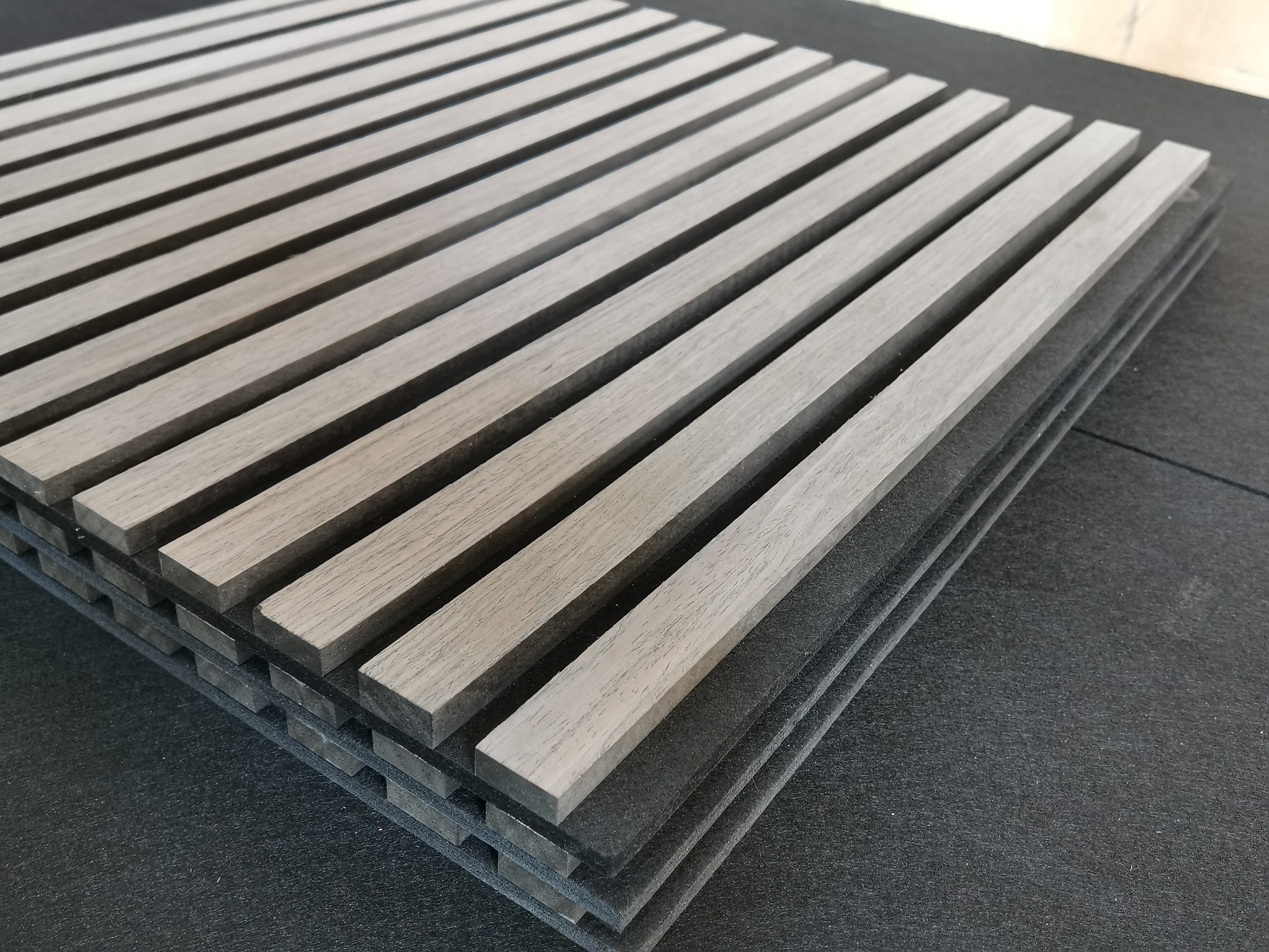 WELLYOUNG Fireproof wood Acoustic wooden slat Wall backer with felt panel
