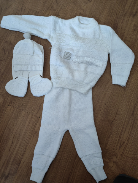 Baby sweater