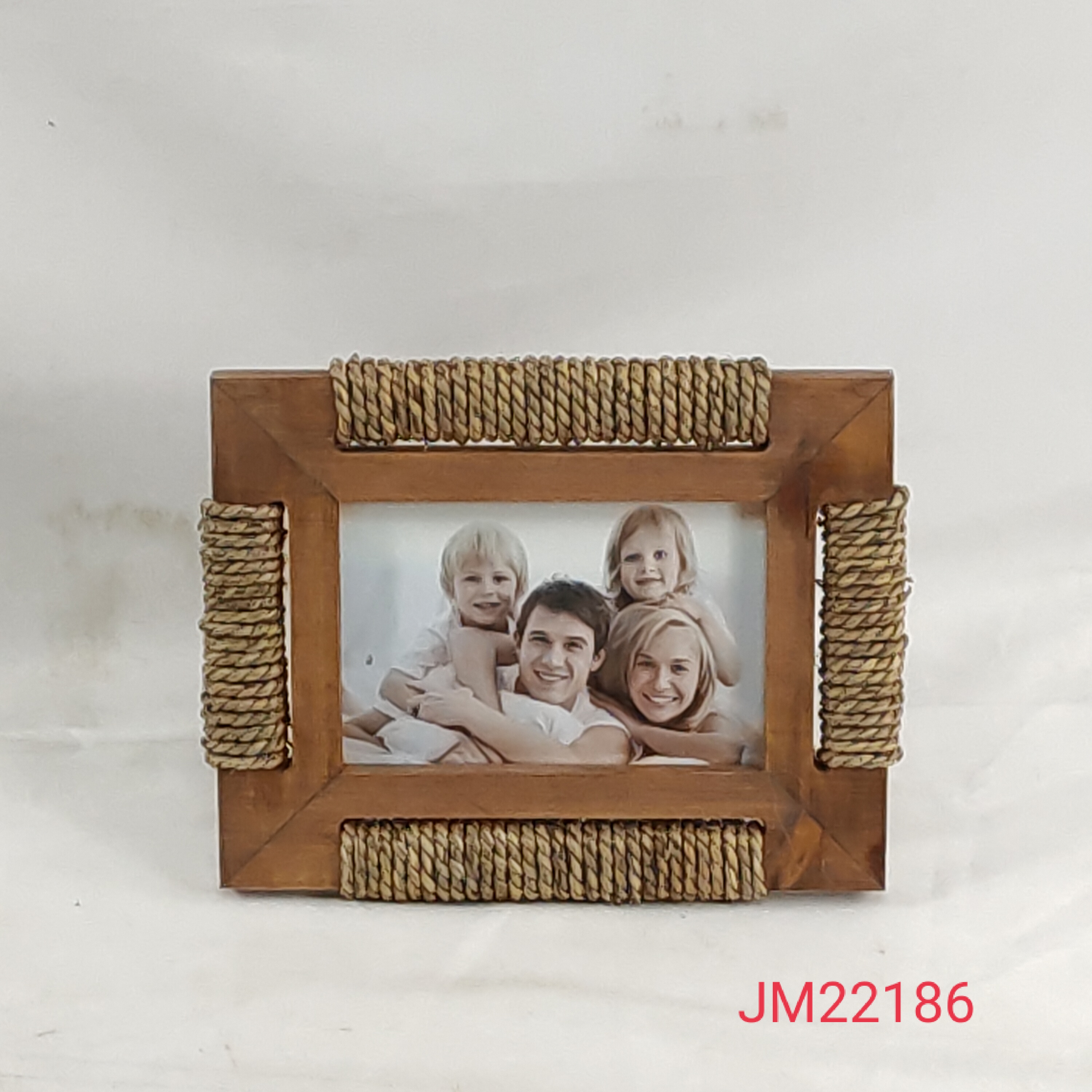 wooden decor items, wooden photoframe, woving photoframe, photo frame, photoframes, home decor