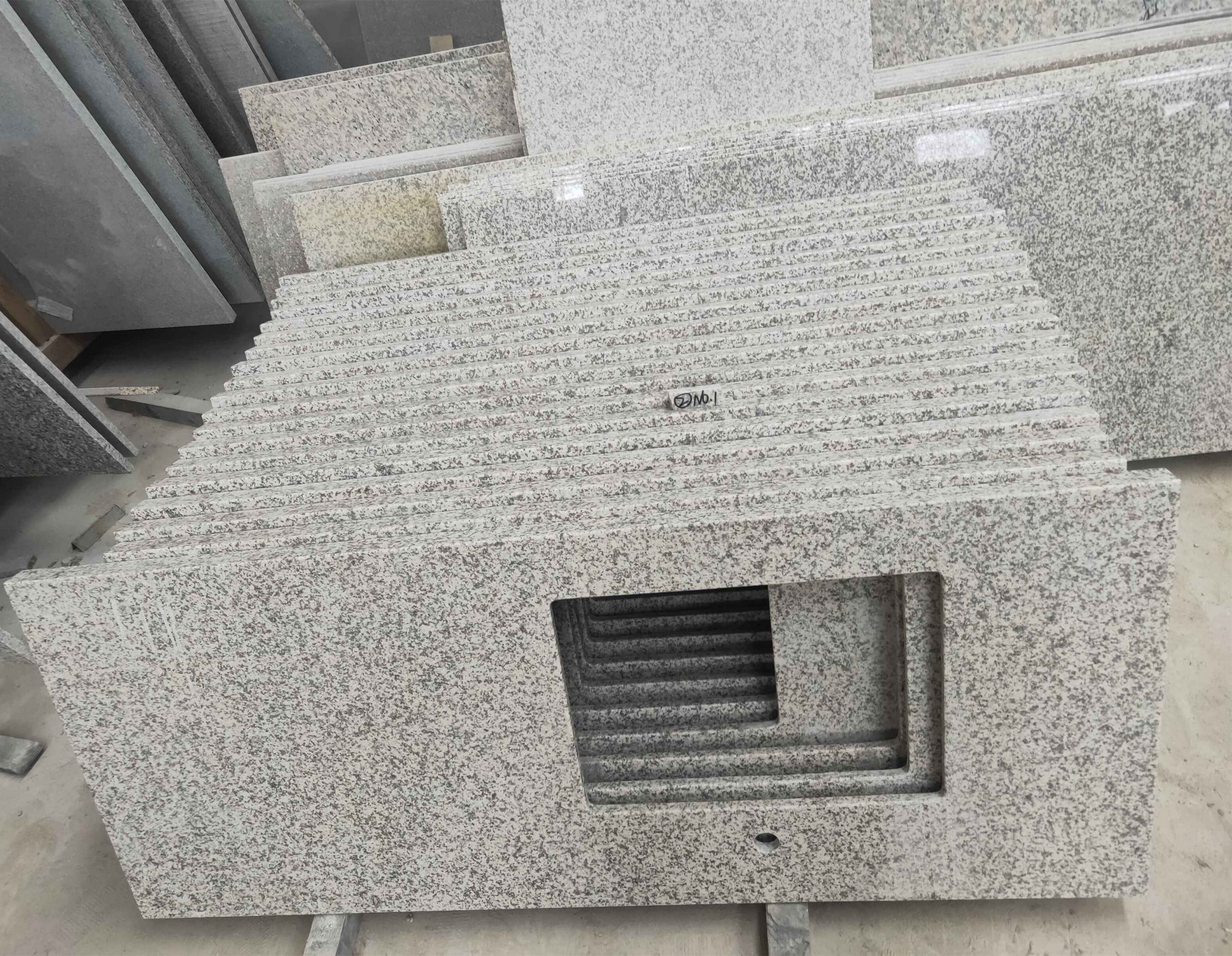 Chinese Stone Natural Grey Granite Tile Sesame Grey G655 Polished Honed
