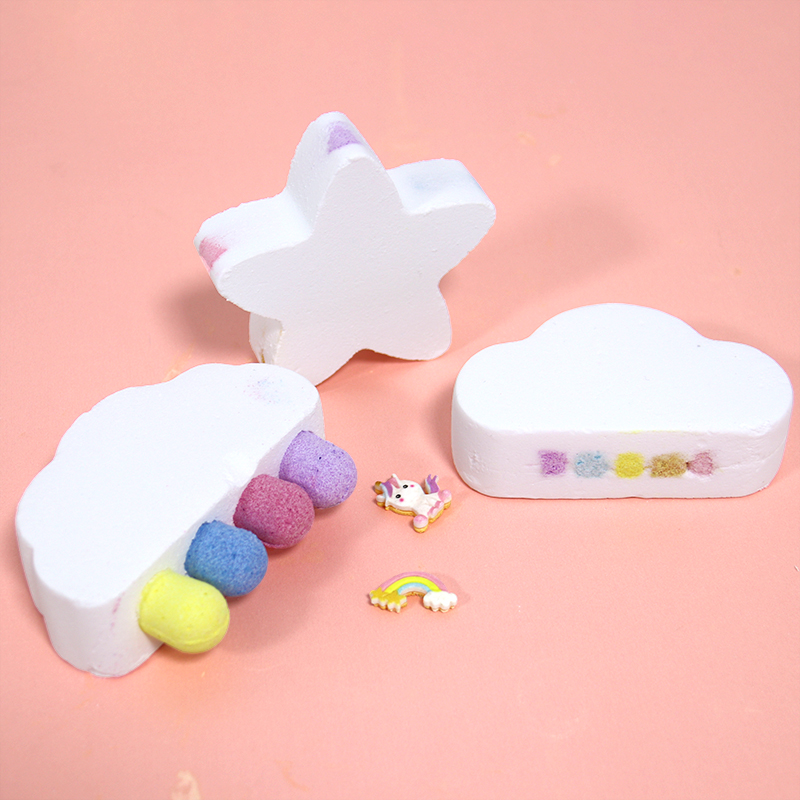 Source factory wholesale rainbow cloud stars bath bomb bubble bath customization