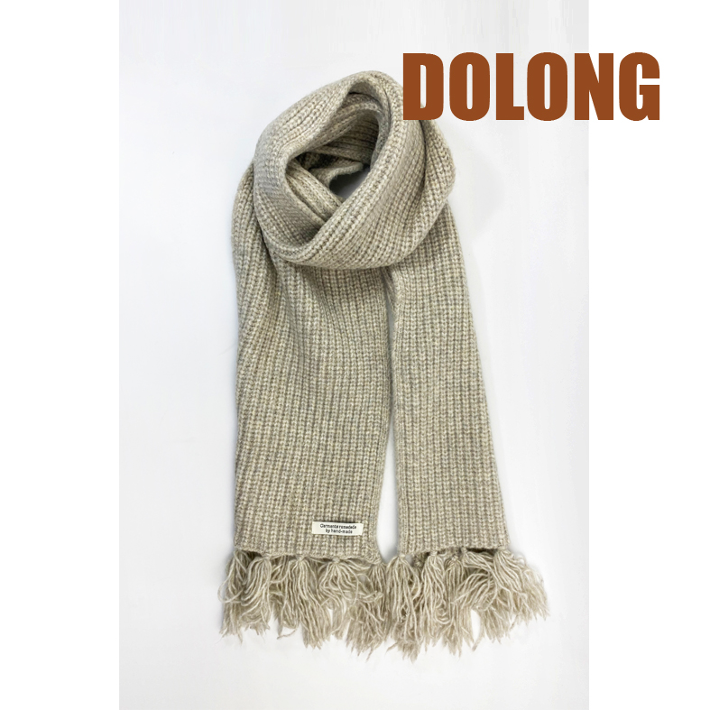 Knitted scarf