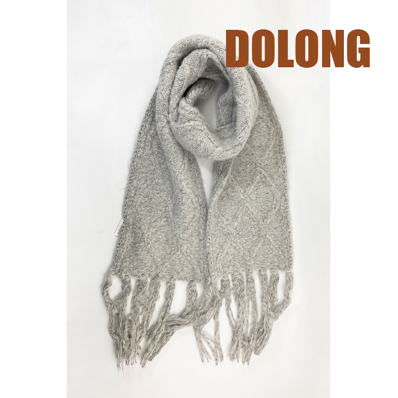 Knitted scarf