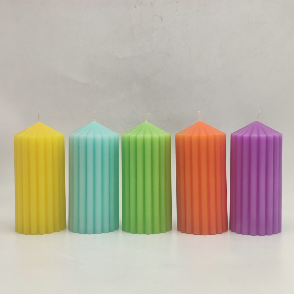 Ribbed candle pillar candles