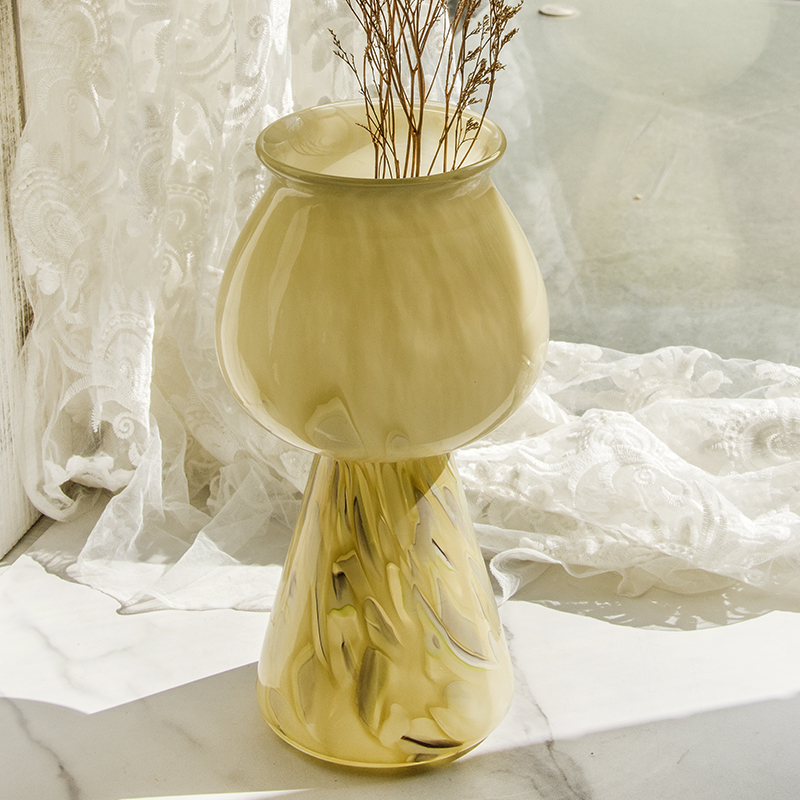 Handmade mouth-blown color art Glass Vases CJ23-3/4/5 Candy 6 Amber