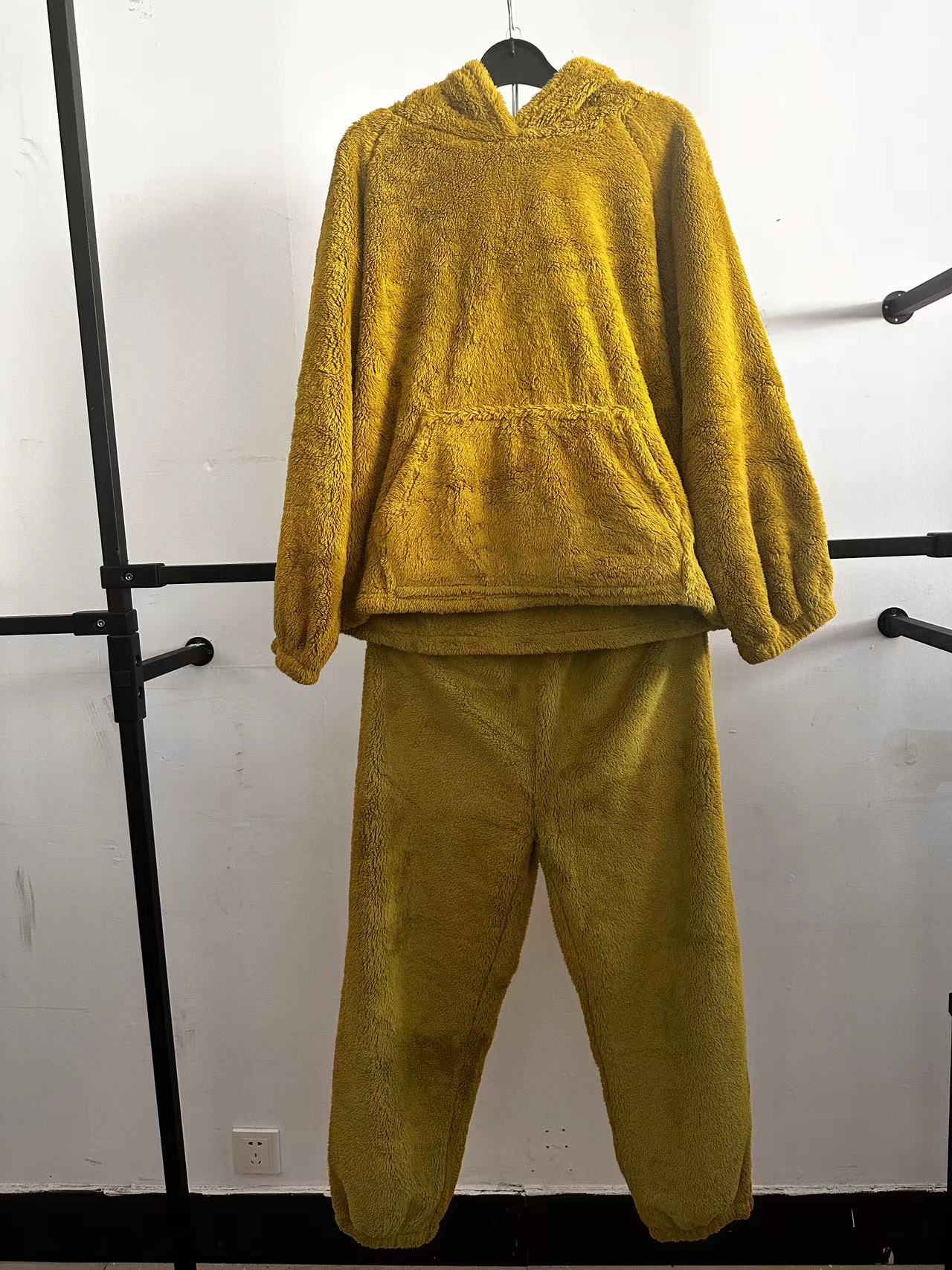 Suzhou Hemoo International Limited – Night gowns 4