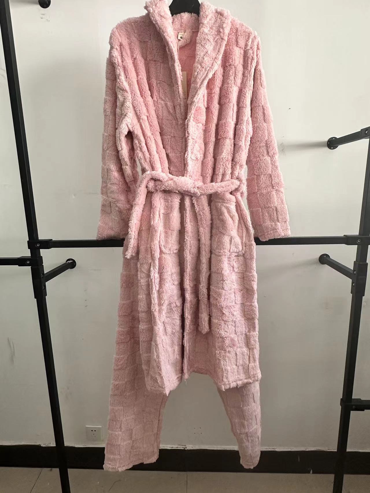 Suzhou Hemoo International Limited – Bathrobe 2