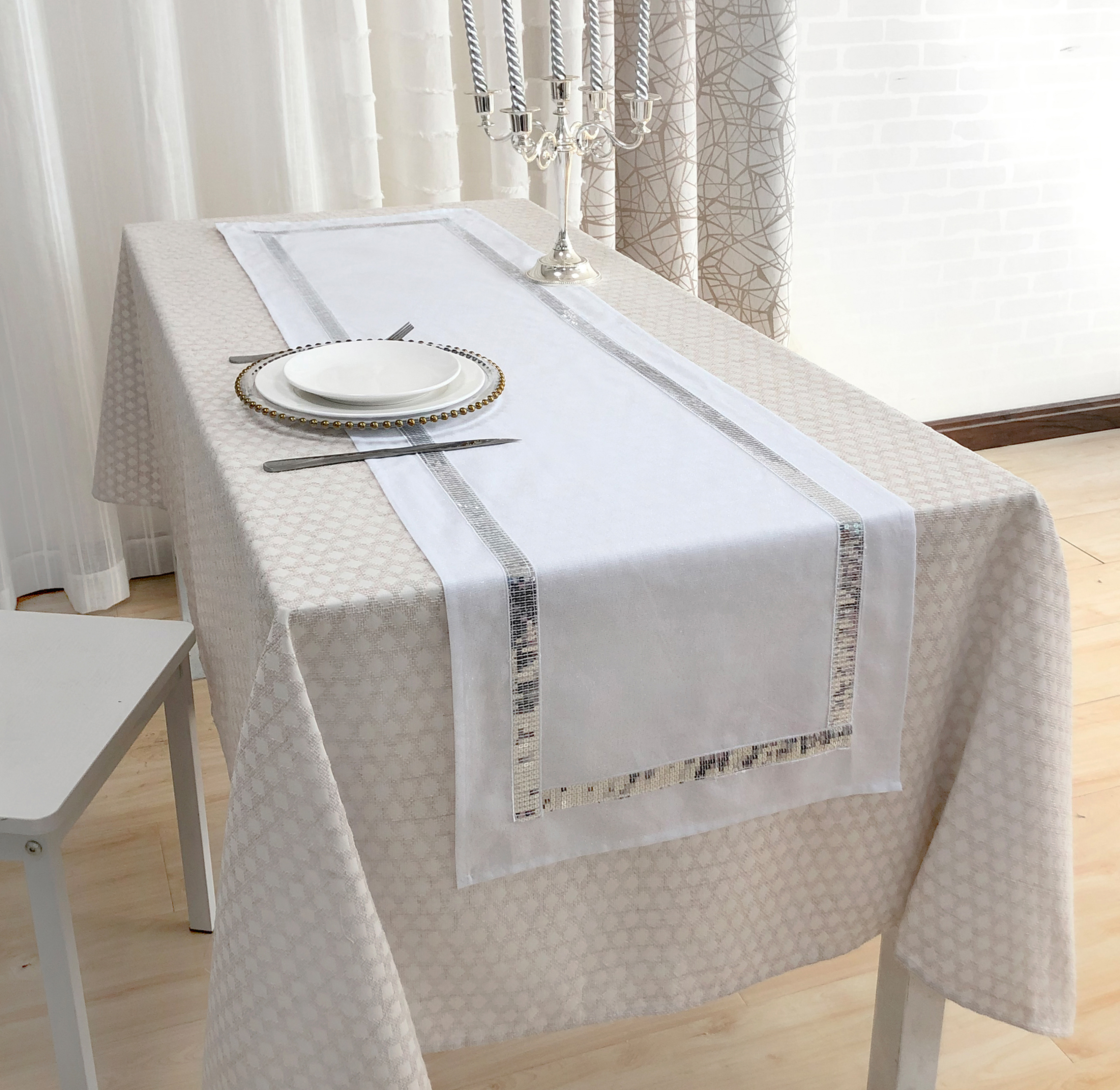 Table runner