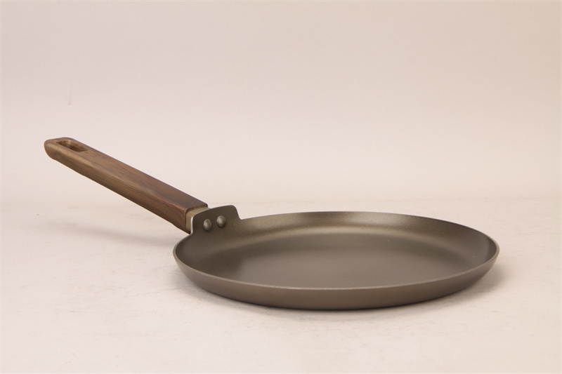 Pressed aluminum frying pan
