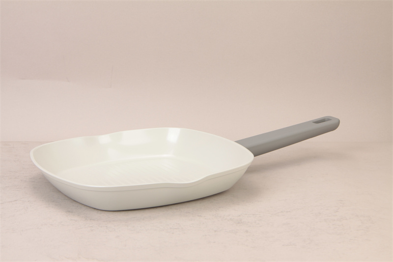 Pressed aluminum frying pan