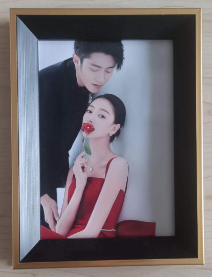 Plastic frame for picture